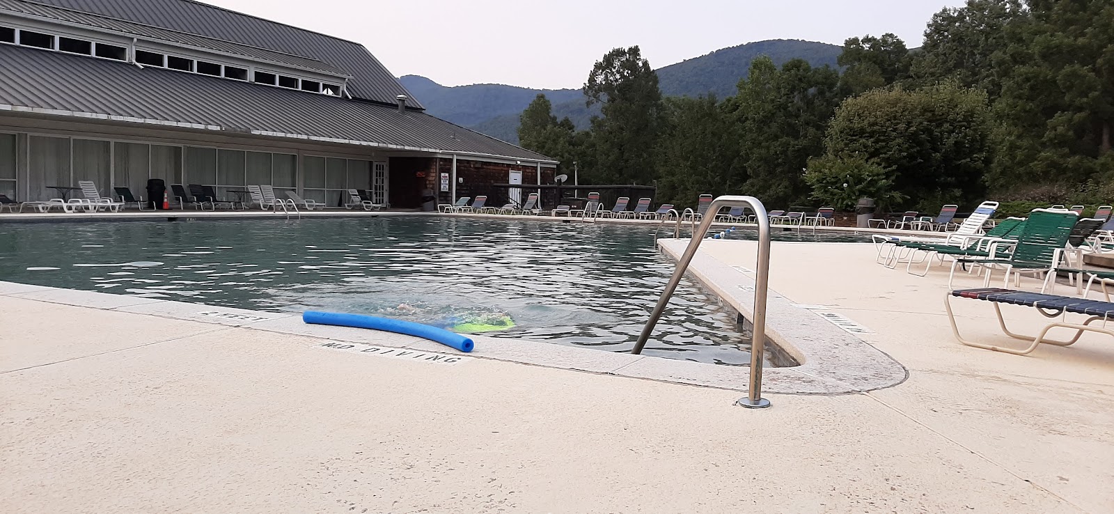 R-Ranch In The Mountains - Members