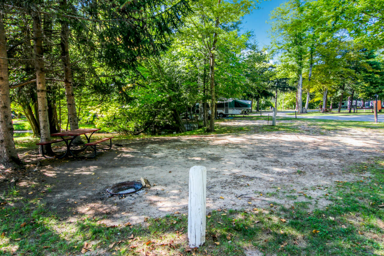 Leelanau Pines Campground