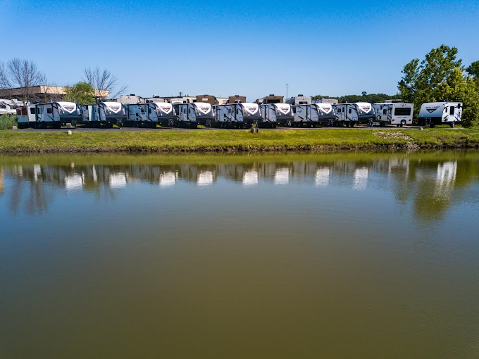 Camping World of Chicago