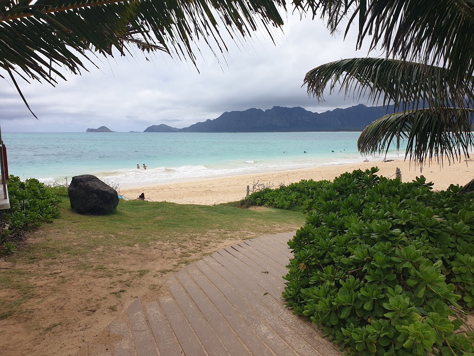 Bellows Field Beach Park Campground