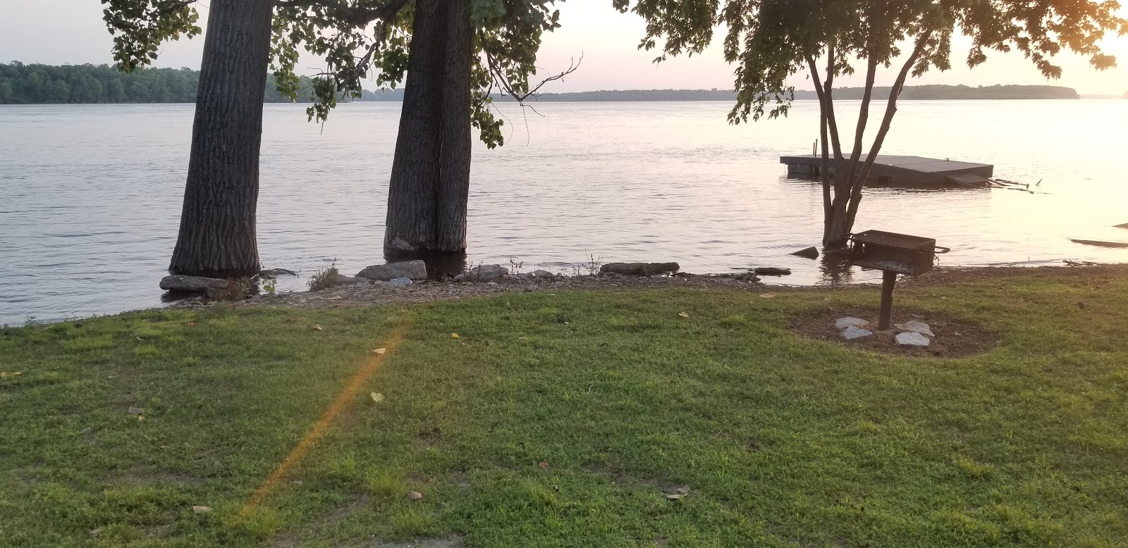 The Edge of the River Resort