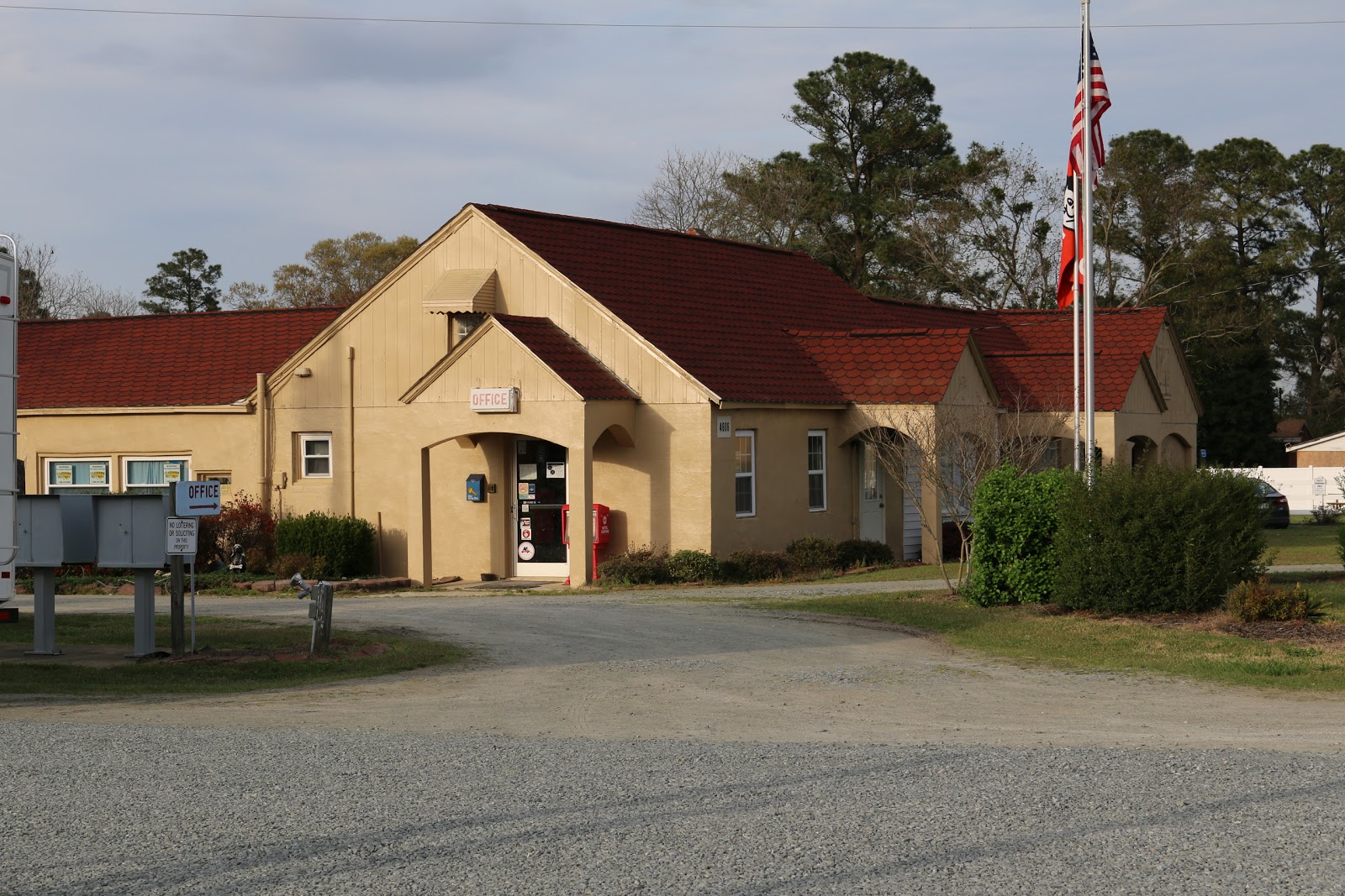 Four Oaks Lodging & RV Resort