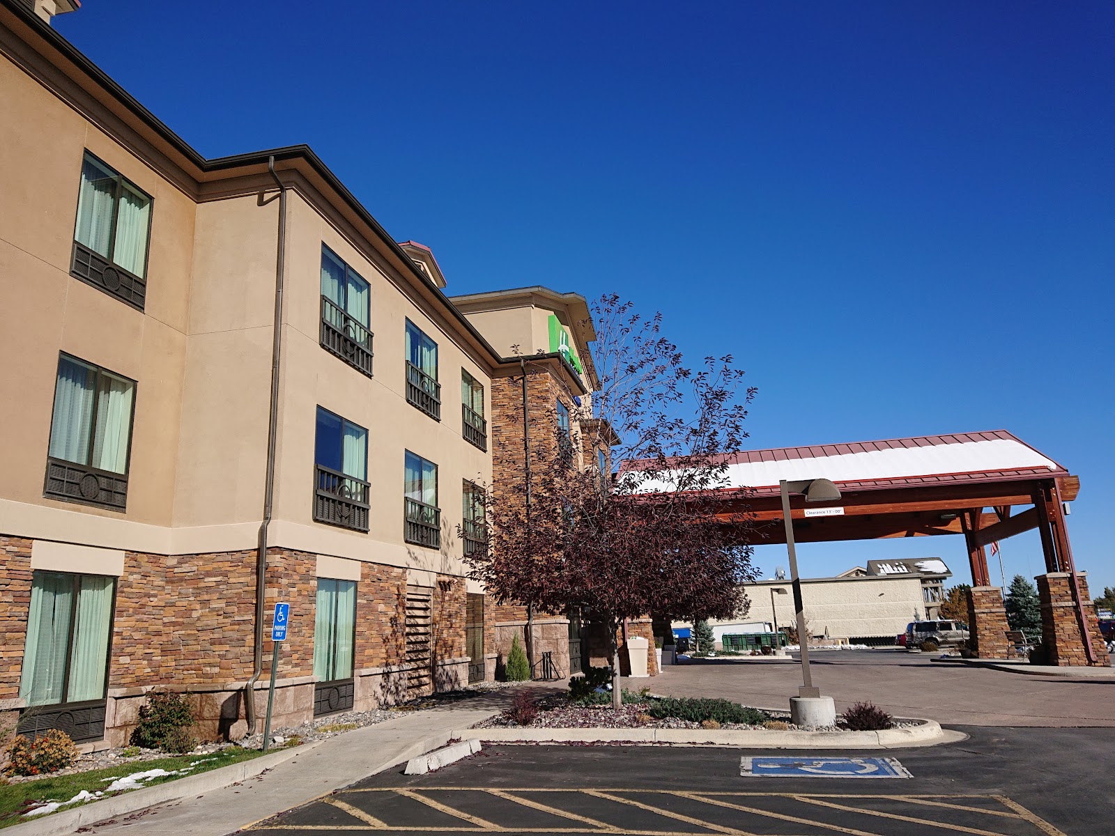 Holiday Lodge Motel & Camprgound