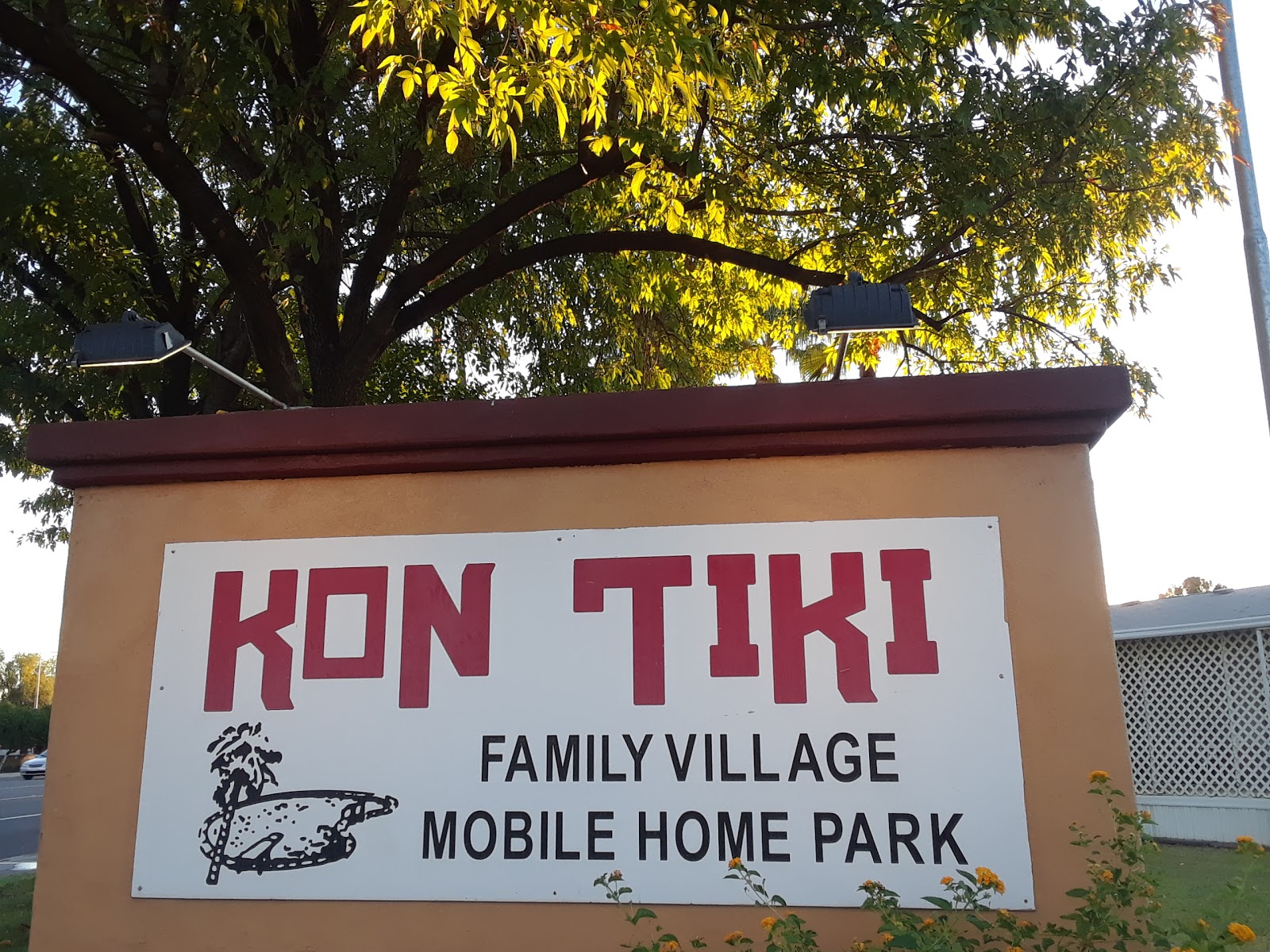Kon Tiki Mobile Home Village