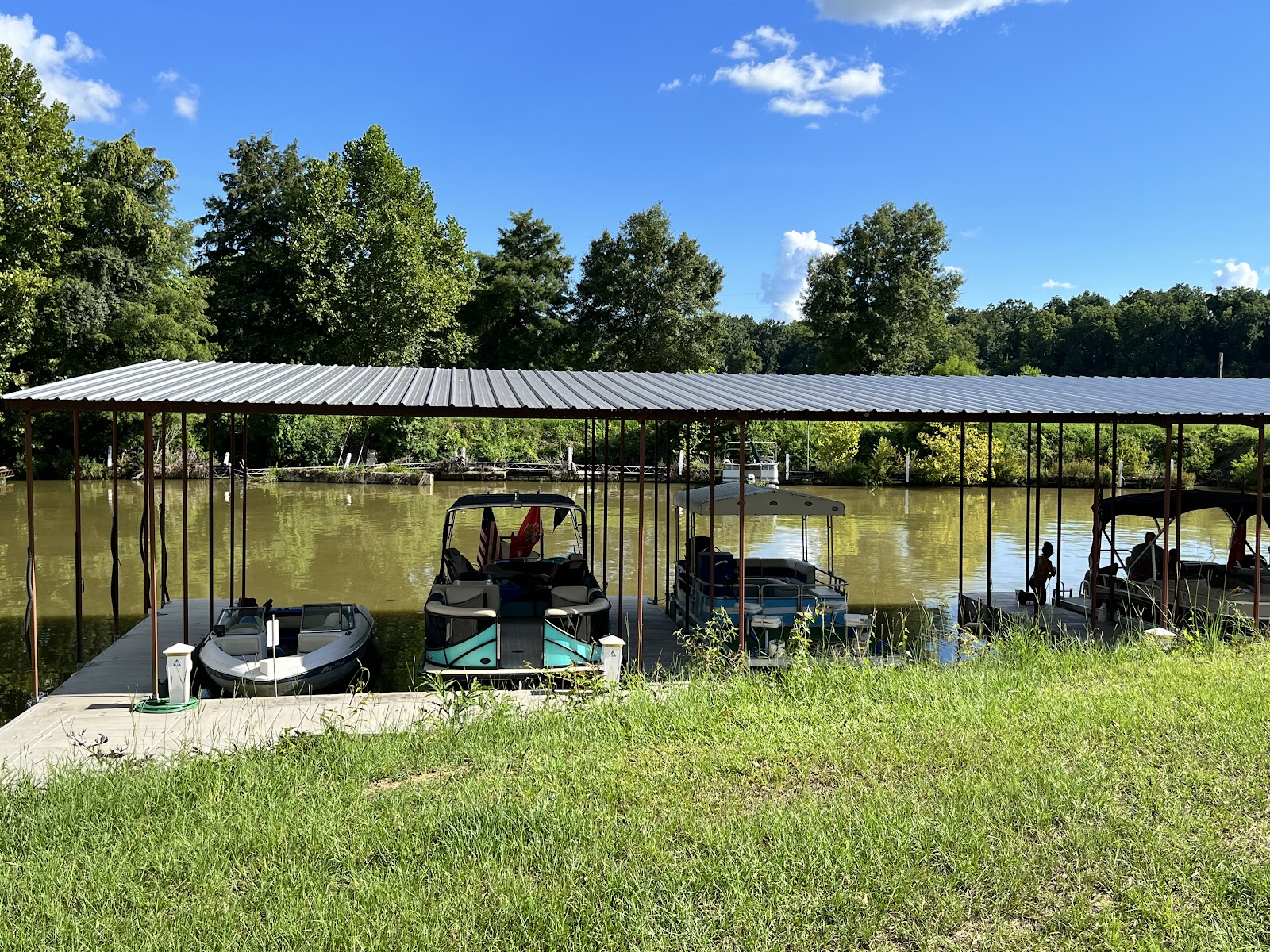 Montgomery Marina RV Resort