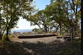 Hitchcock County Nature Center