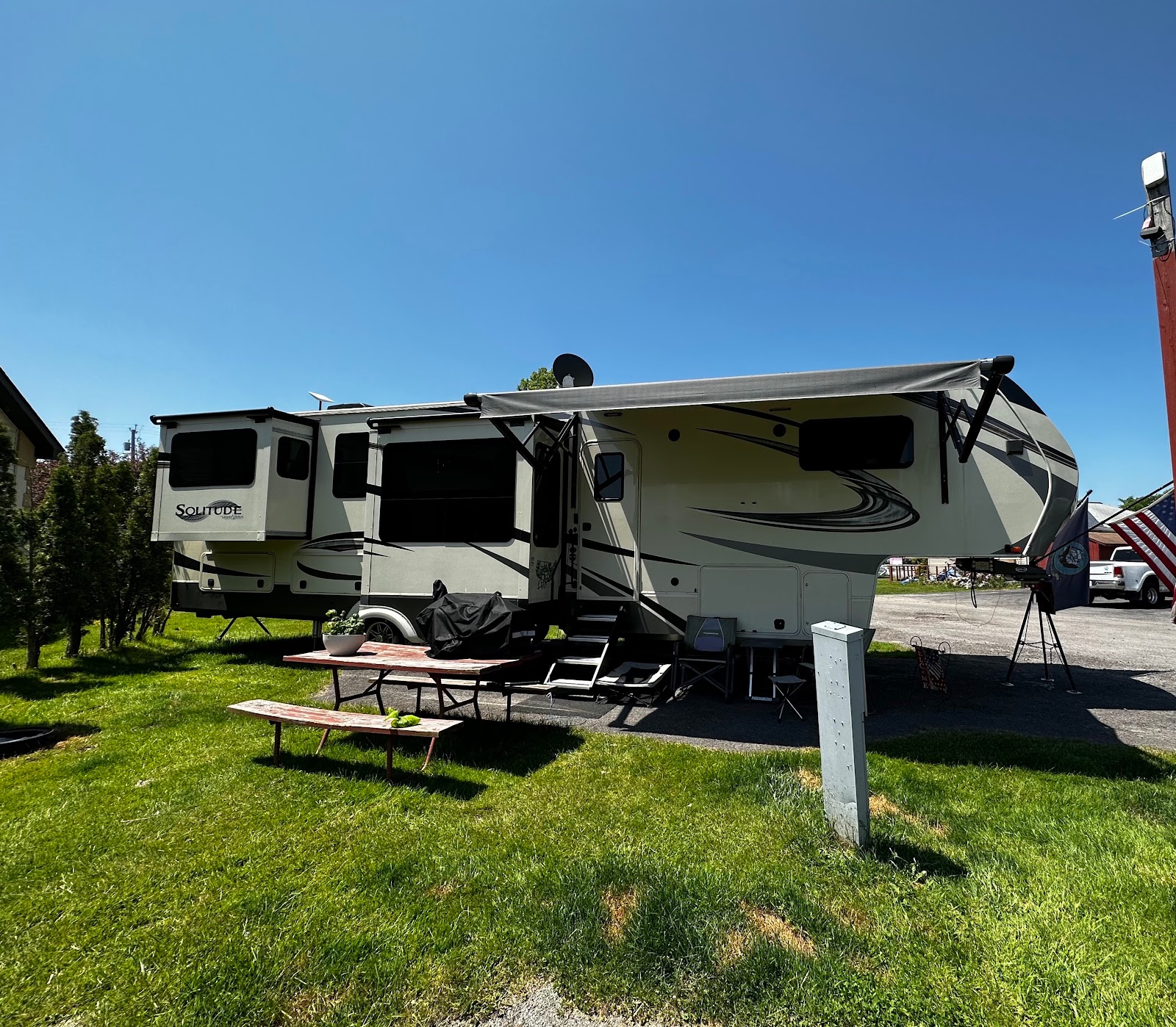 AA Royal Motel and Campground