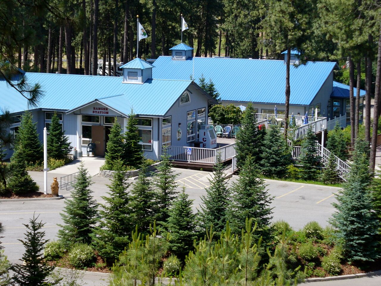 Ponderosa Falls Resort