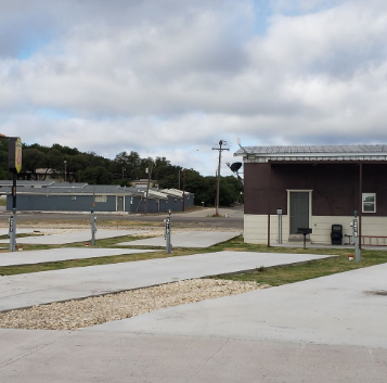 Economy Inn & RV Park