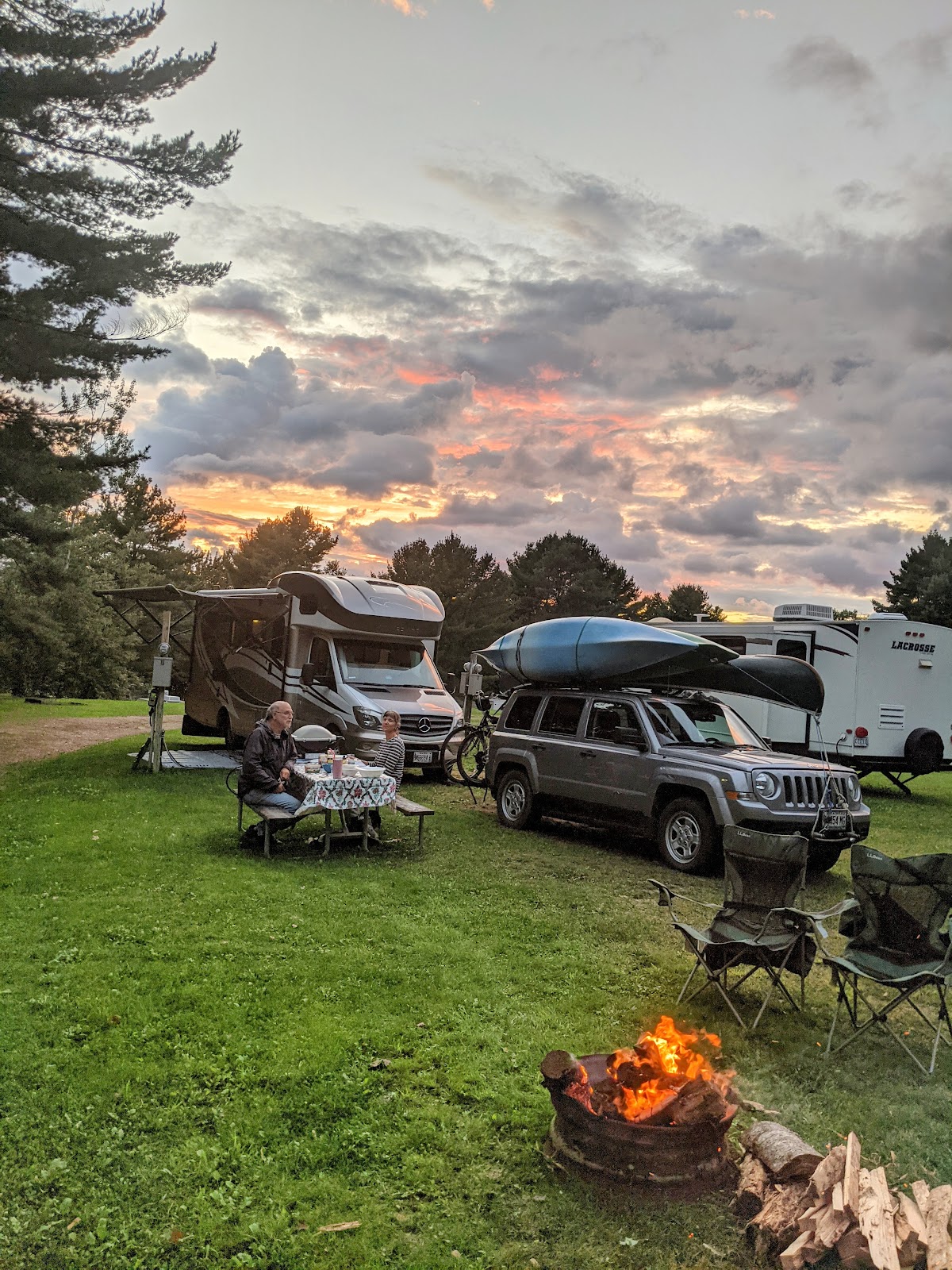 Keenes Lake Family Campground