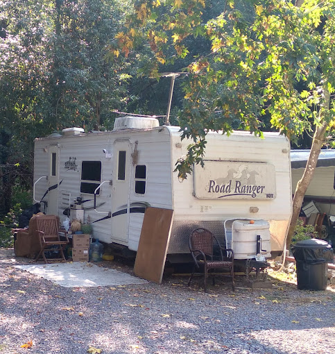 Creekside Cabins and RV Resort