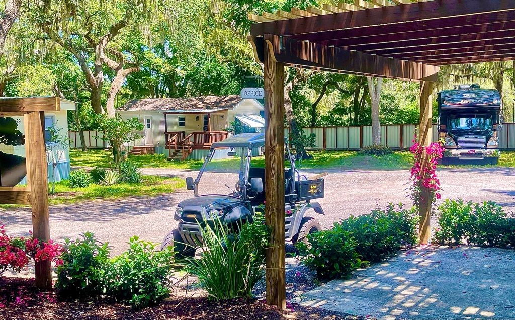 The HUB Leesburg 55+