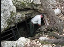 Kickapoo Cavern State Park