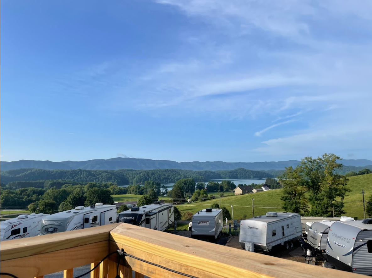 Wolf Lair Campground