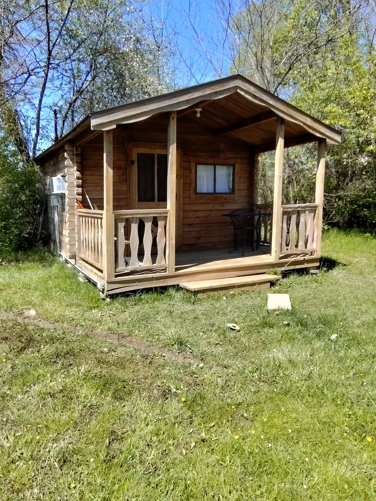 Honey Bear Hollow Family Campground