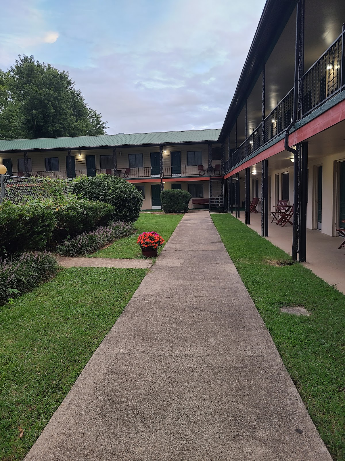 Ridge Top Motel and Campground