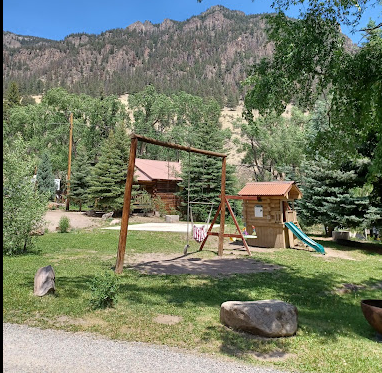 Blue Creek Lodge and Campground