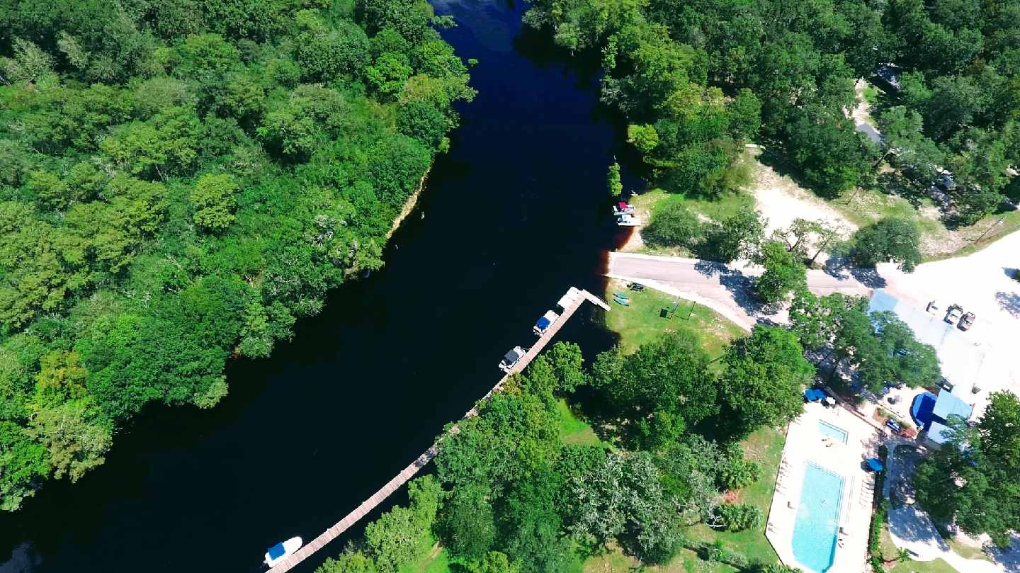 Ellie Rays River Landing