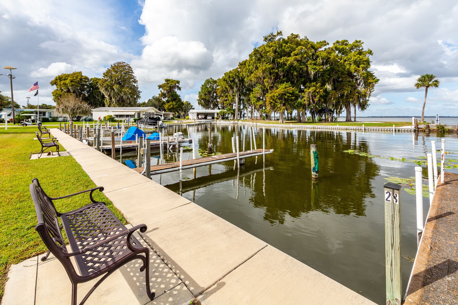 Cobblestone Community - Lake Point