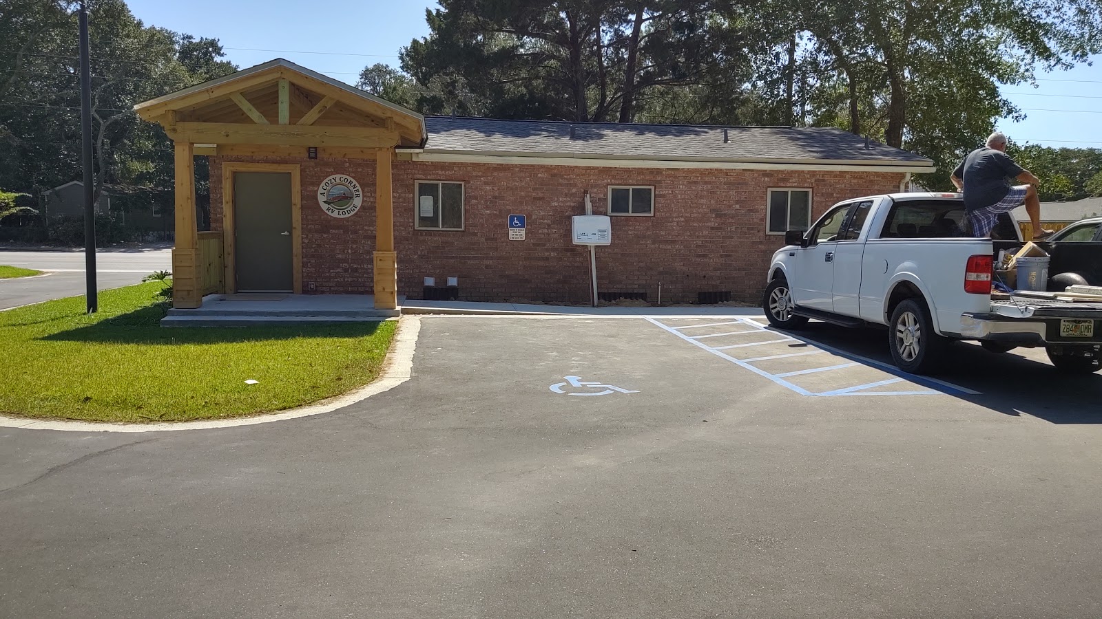 Cozy Corner RV Lodge - Ft. Walton Beach, FL