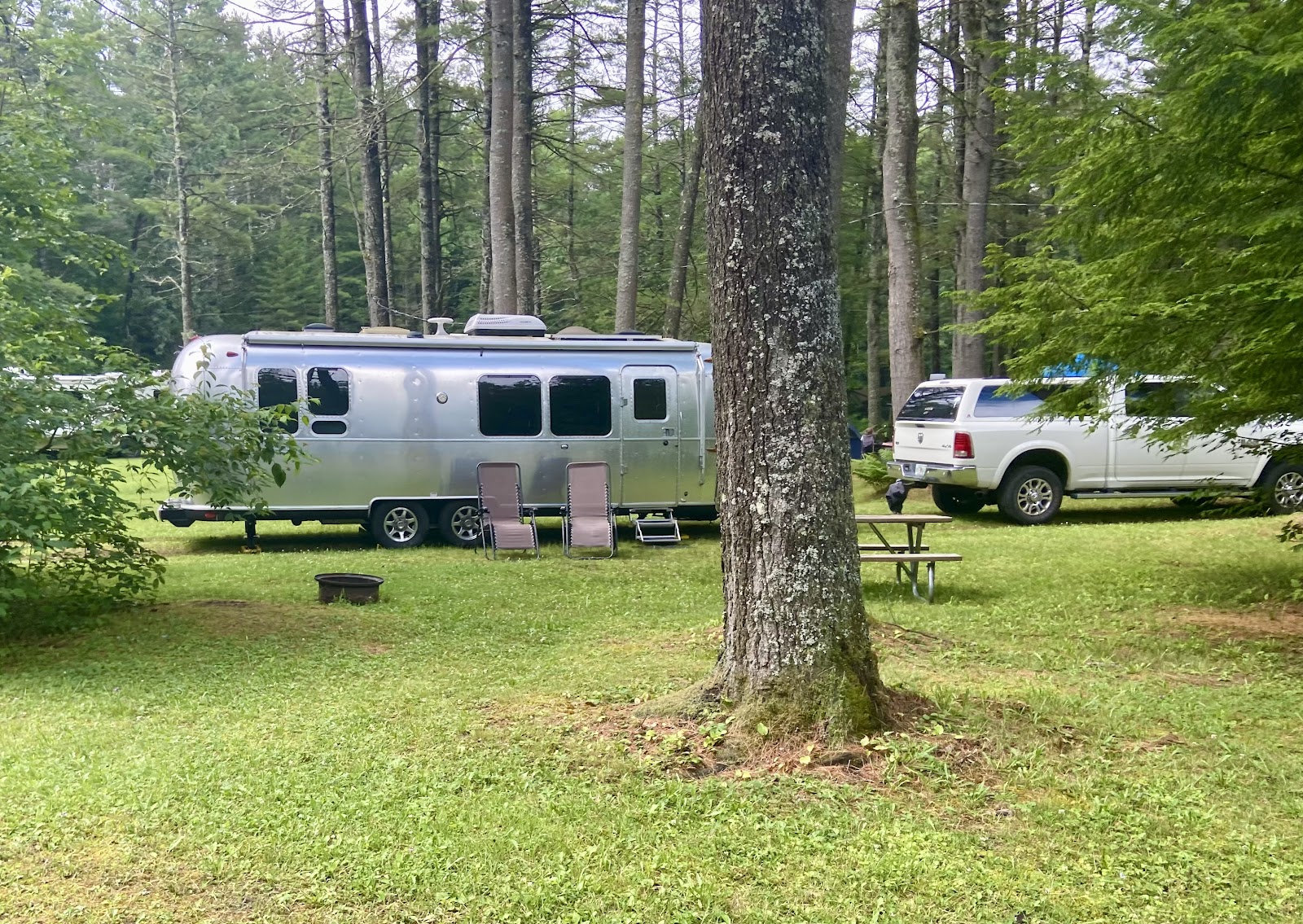 Whispering Pines Campsites & RV Park