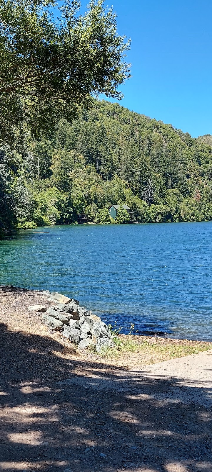 Pine Acres Blue Lake Resort