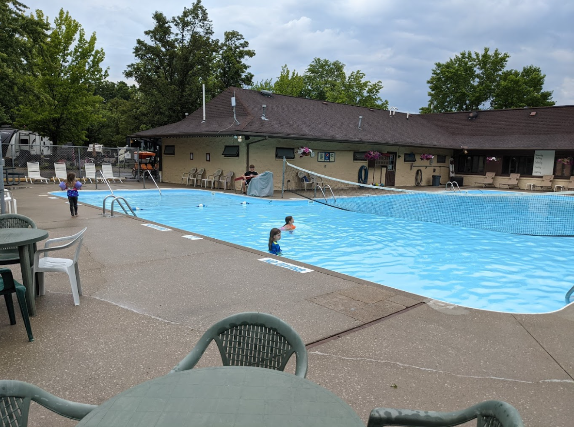 Cross Creek Camping Resort