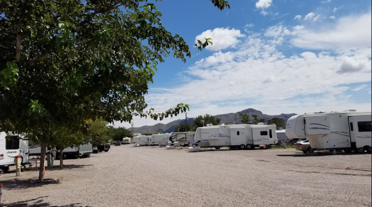 R J RV Park