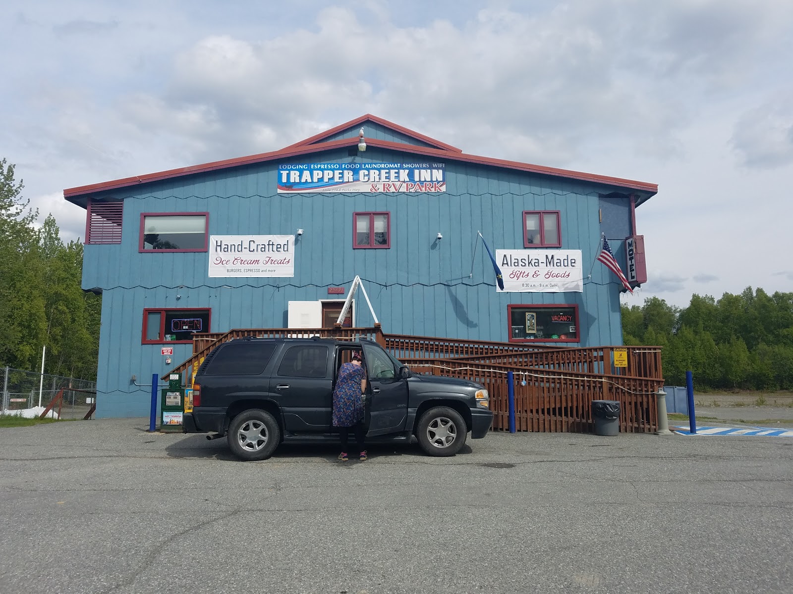 Trapper Creek Inn RV Park