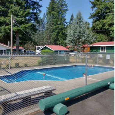 Lone Fir Resort & Cafe’