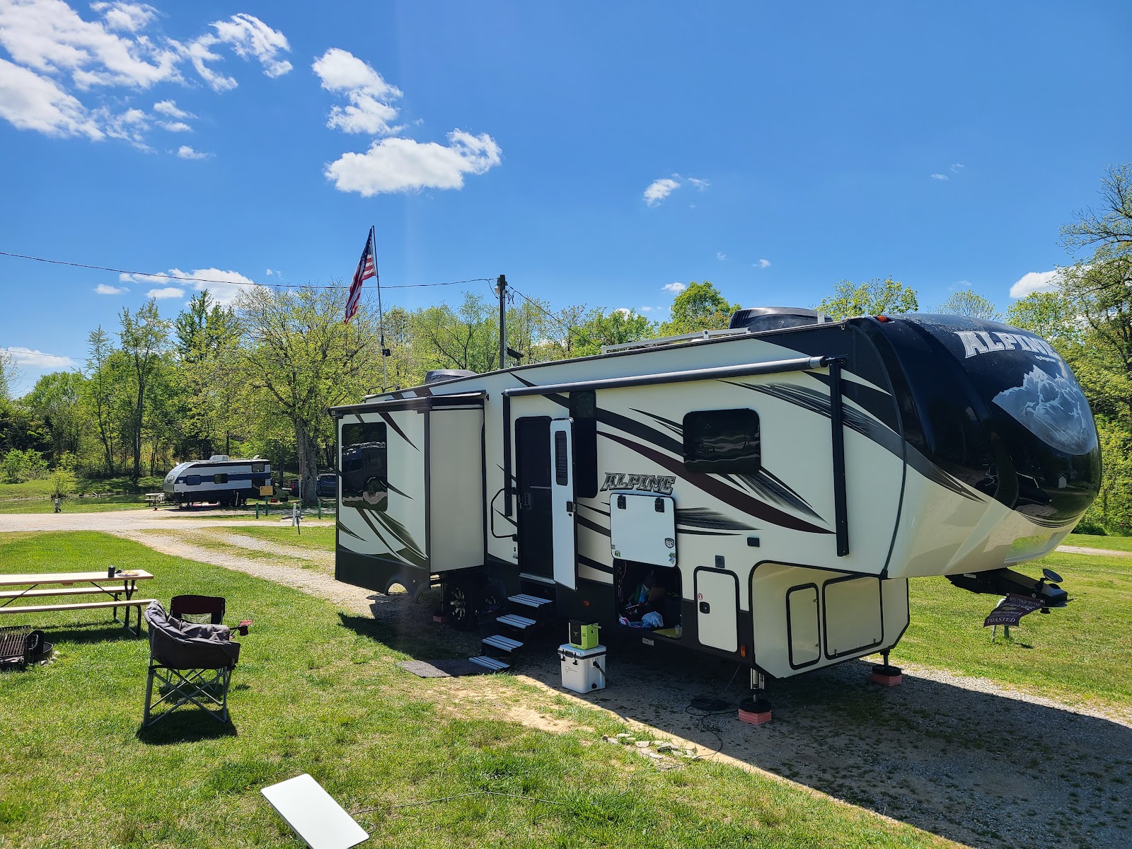 Singing Hills RV & Camping Park