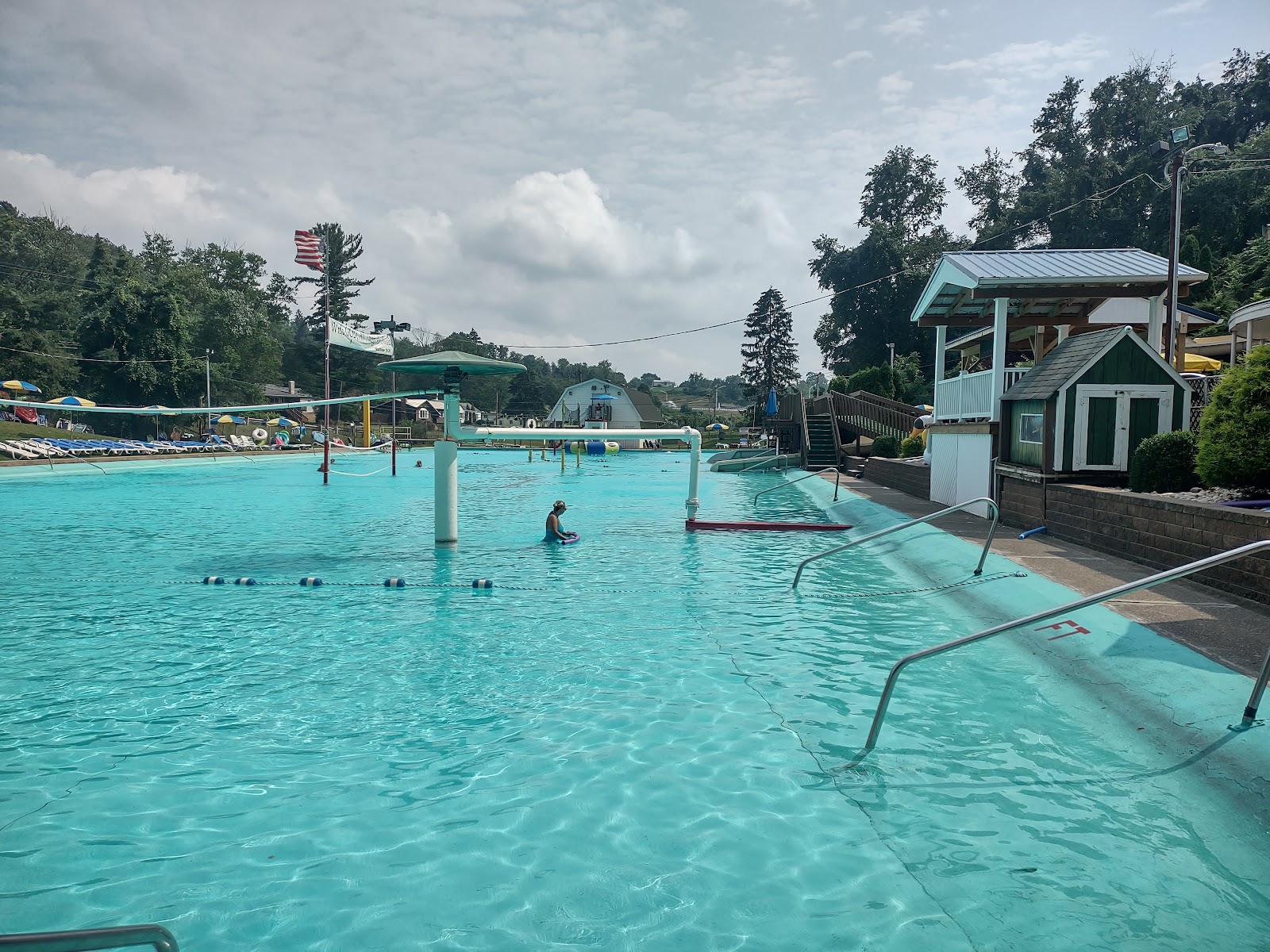 Pine Cove Beach Club & RV Resort