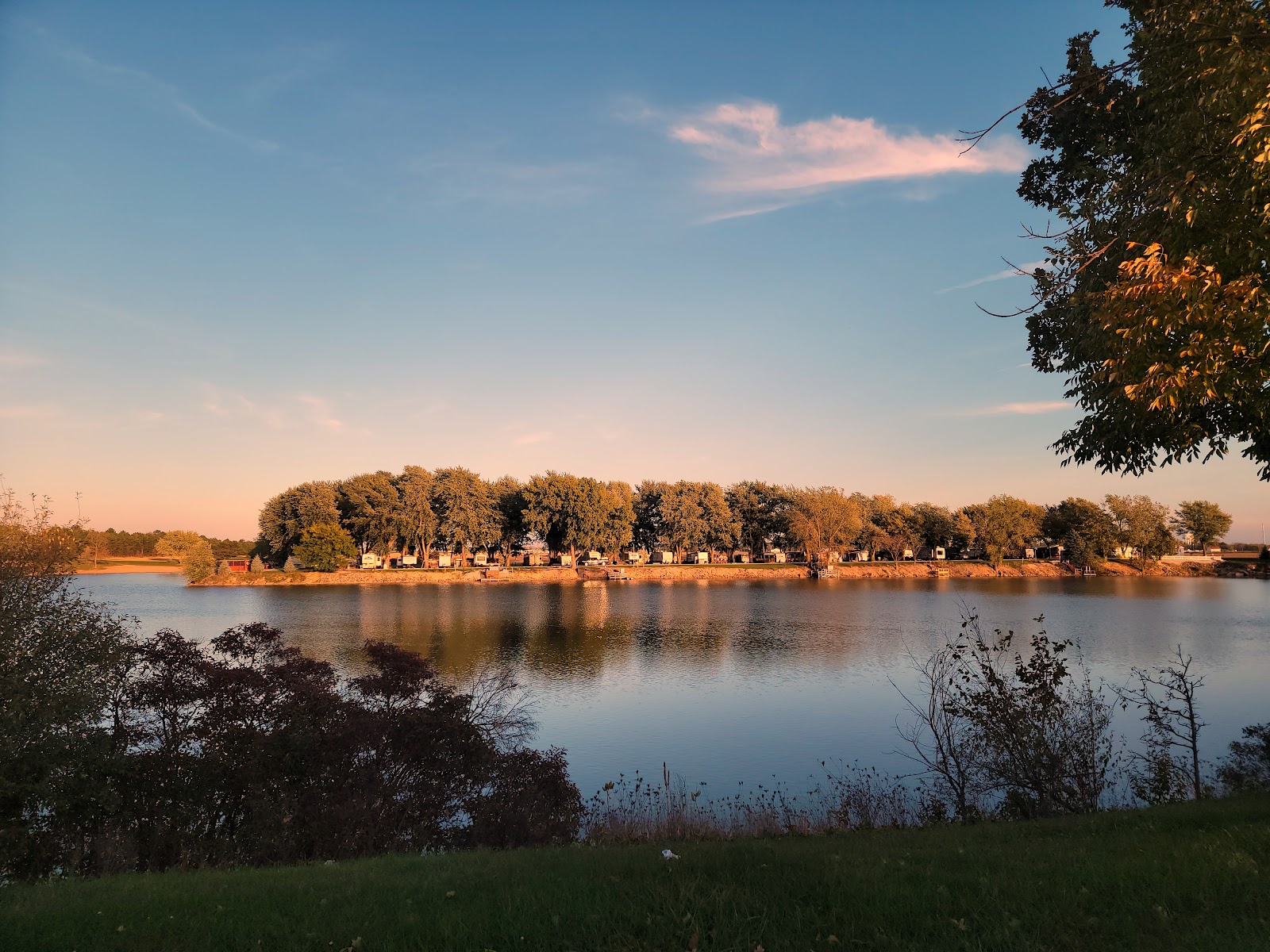 Smokeys Mini Lake Campgrounds