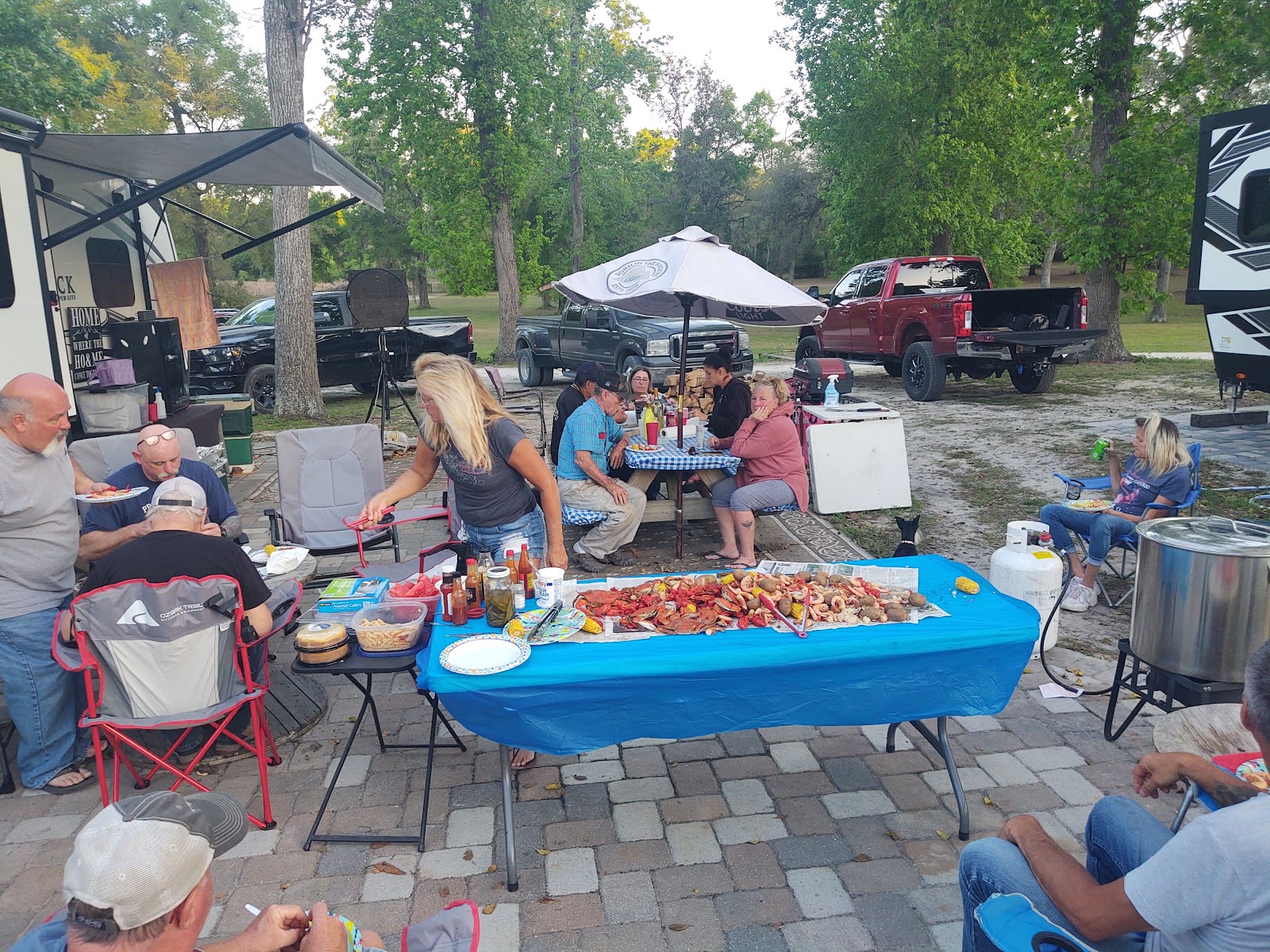 Ellie Rays River Landing