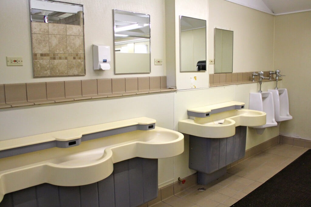 Holiday Shores Camp-Resort