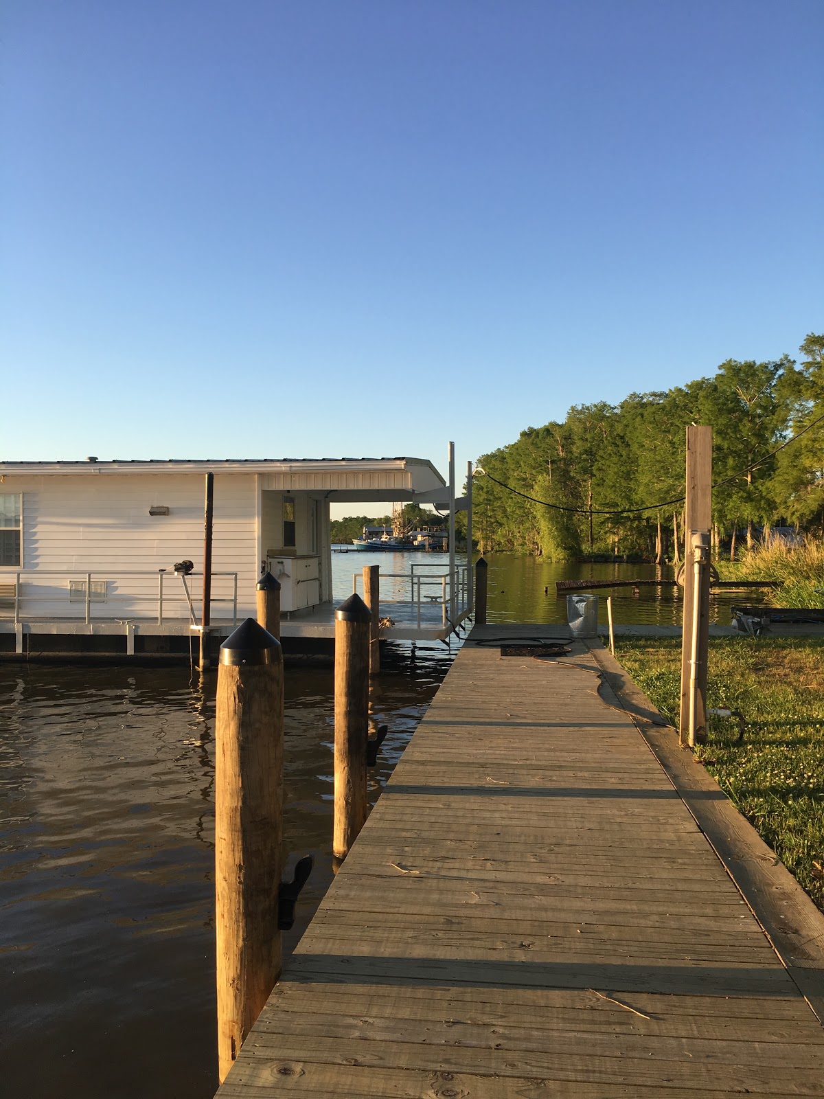 Lazy Day Marina & RV Park