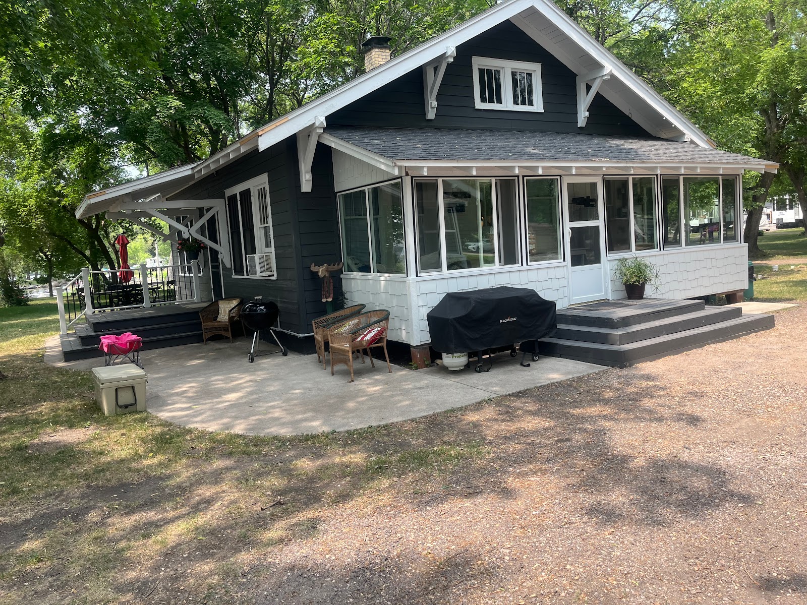 Rustling Elms Resort