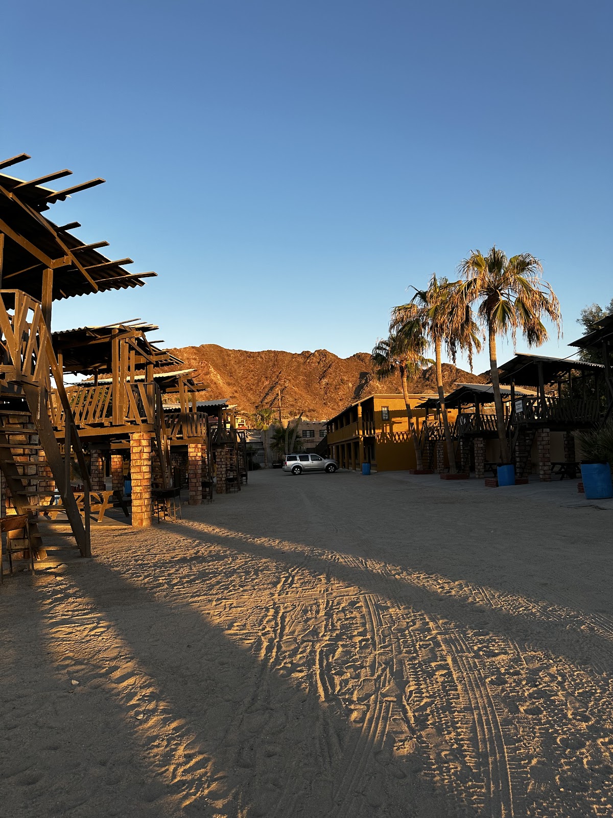 Kikis RV Camping Hotel