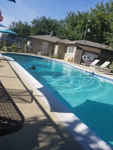 Fresno Mobile Home & RV Park