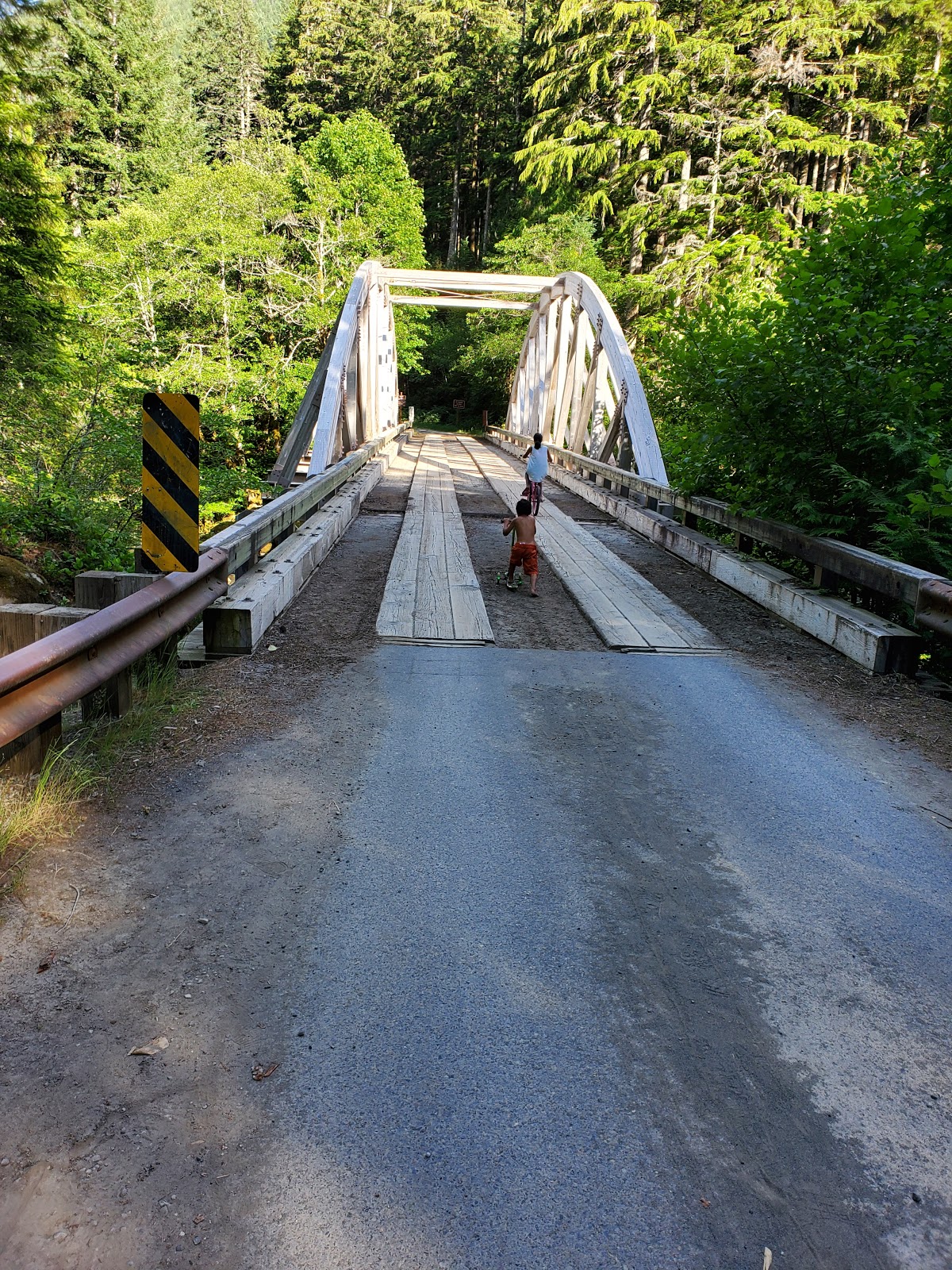 Shady Cove Campground