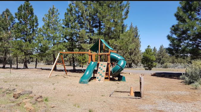 Hawks Nest RV & Cabins