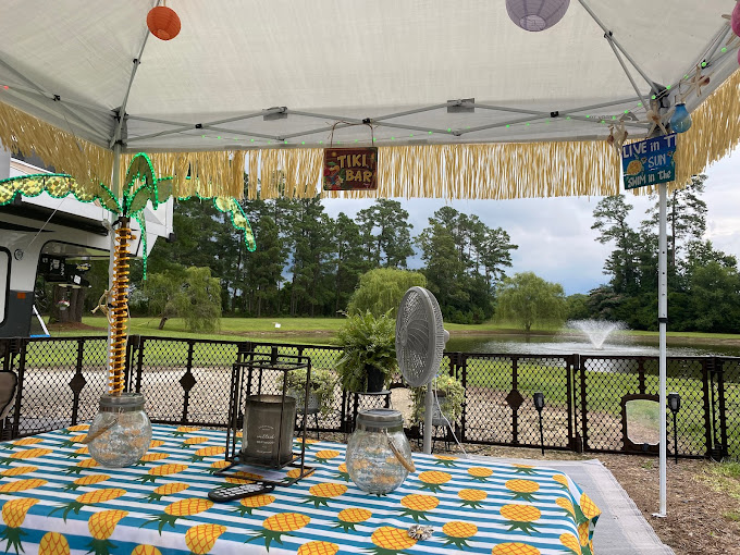 Whispering Oaks RV Resort