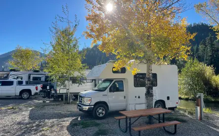 Cimarron Inn & RV Park