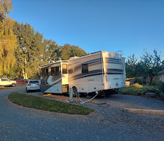 Fish House Inn and RV Park