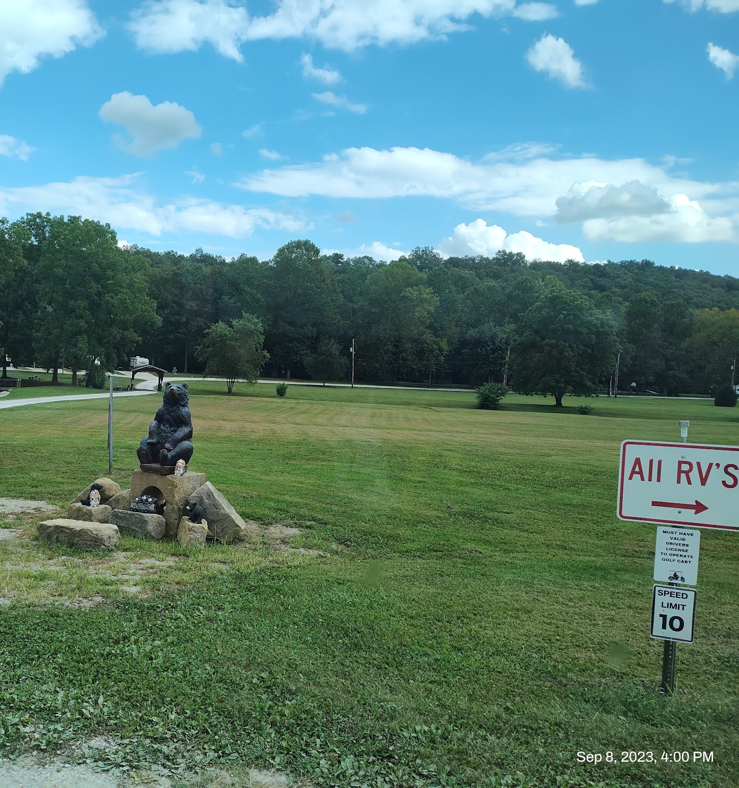 Creekside Cabins & RV Park