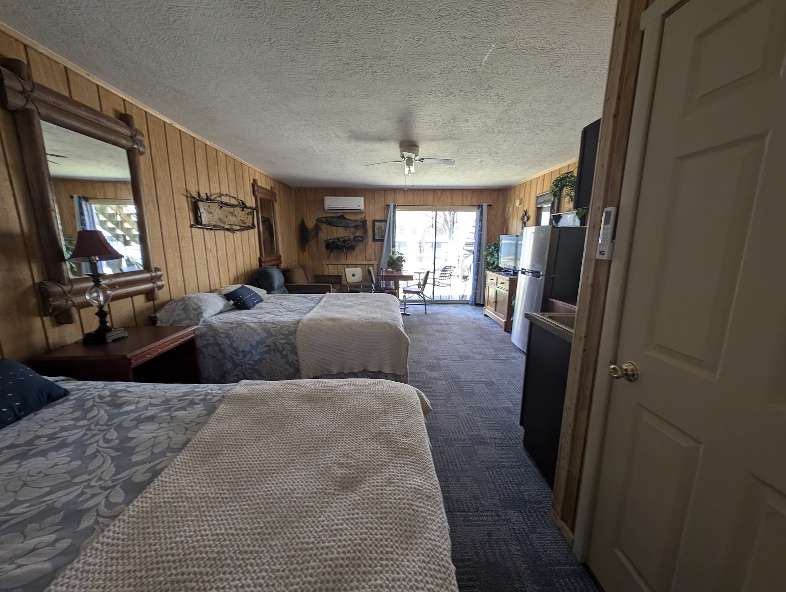 Taneycomo Lakefront Resort-RV Park