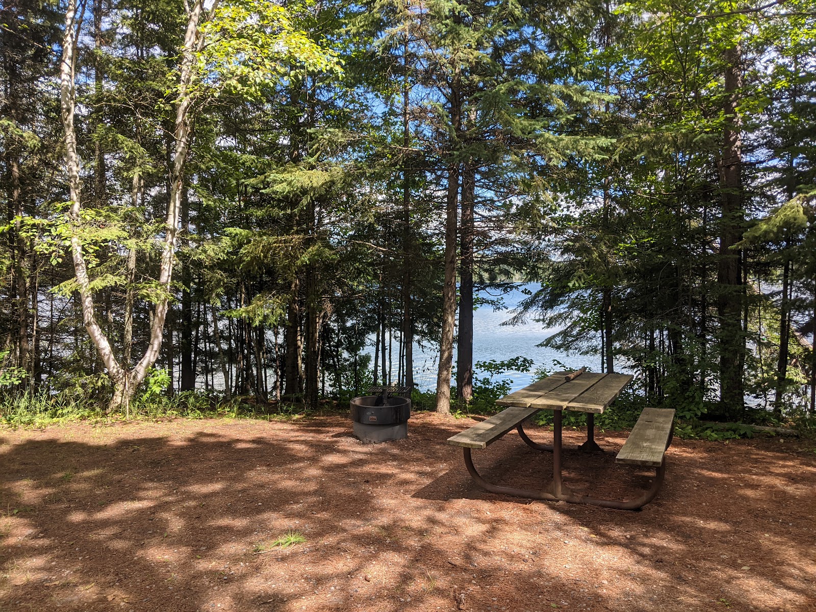 Larson Lake Campground