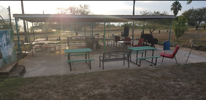 Oso Blanco Lodge & RV Park