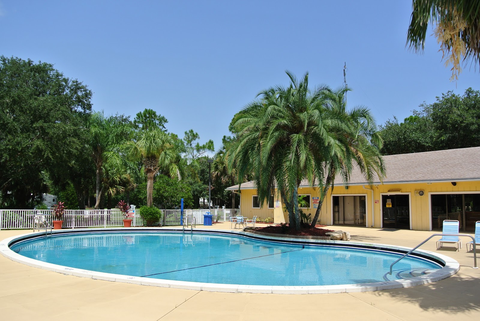 Encore Sunshine Travel Camping