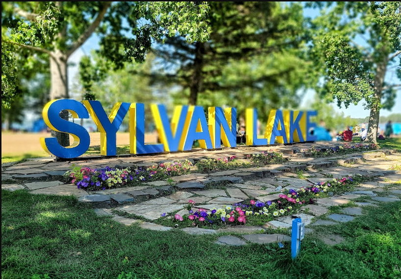 Sylvan Lake Beach Park